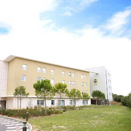 Centre Le Millenaire Hotel 2*