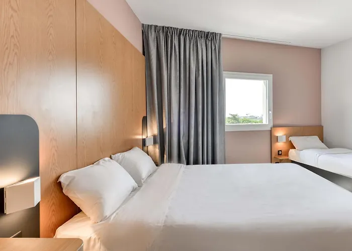 Centre Le Millenaire 酒店 2*