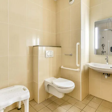 Centre Le Millenaire Hotel 2*