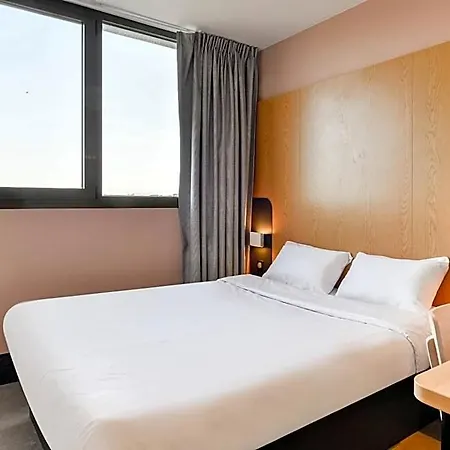 Montpellier Centre Le Millenaire 3*